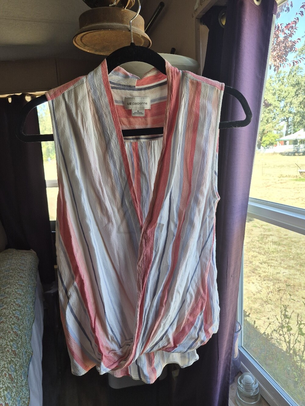 Liz Claiborne Coral & White Sleeveless Surplice Wrap Top